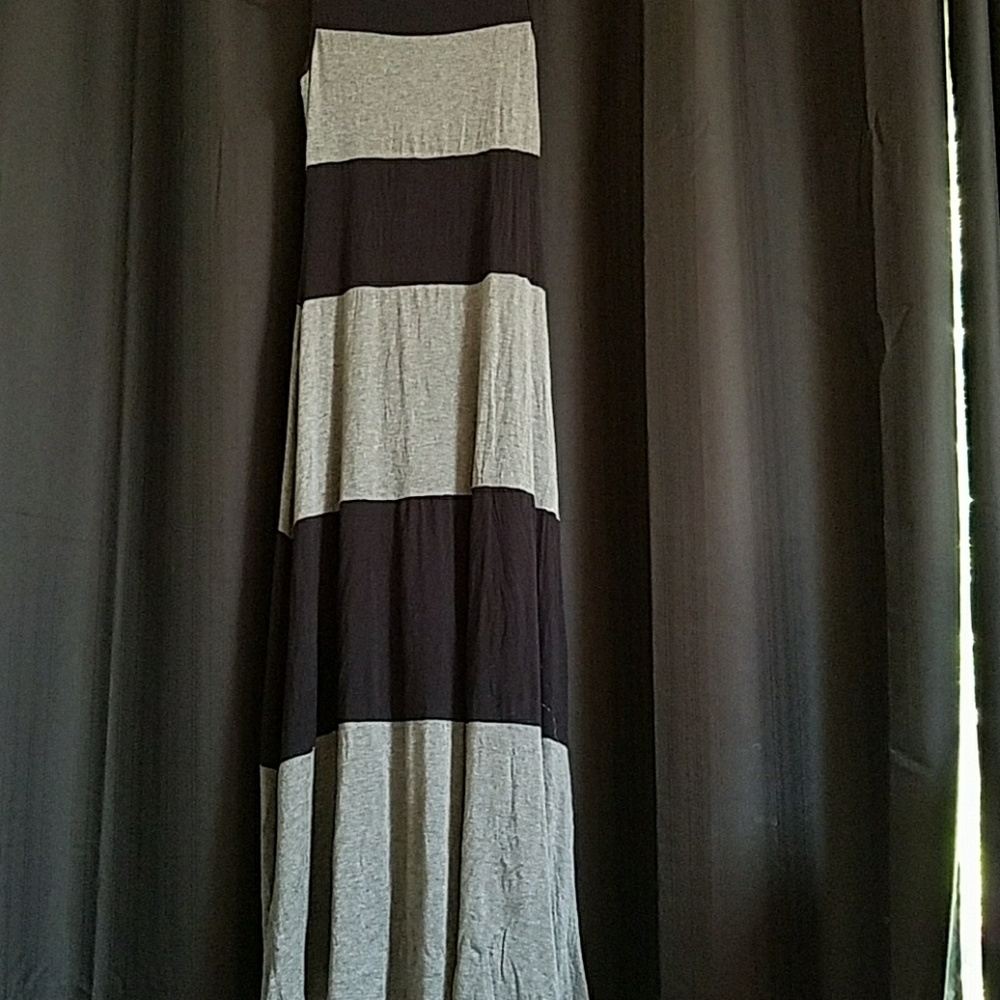 Bobeau maxi dress - Picture 3 of 6